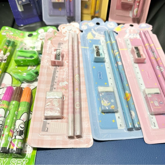 BUY NOW - 4 Packs of Kids Essentials - Picture 3 of 3